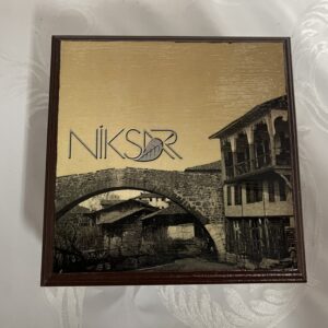 Niksar Adalı kahvehanesi ve leylek li köprü fotoğrafı kare kutu